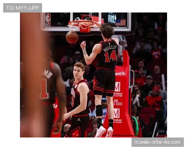 公牛遭遇十连败期间，防守轮转迟缓外线压迫力不足